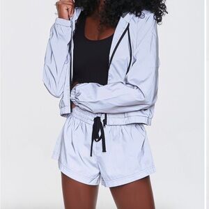 Forever 21 Sport Silver Reflective Shorts Sz S New!